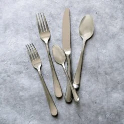 Settimocielo Five-Piece Place Setting -Kitchen Supply Store SLO 9800 SALT 6 1800x1800